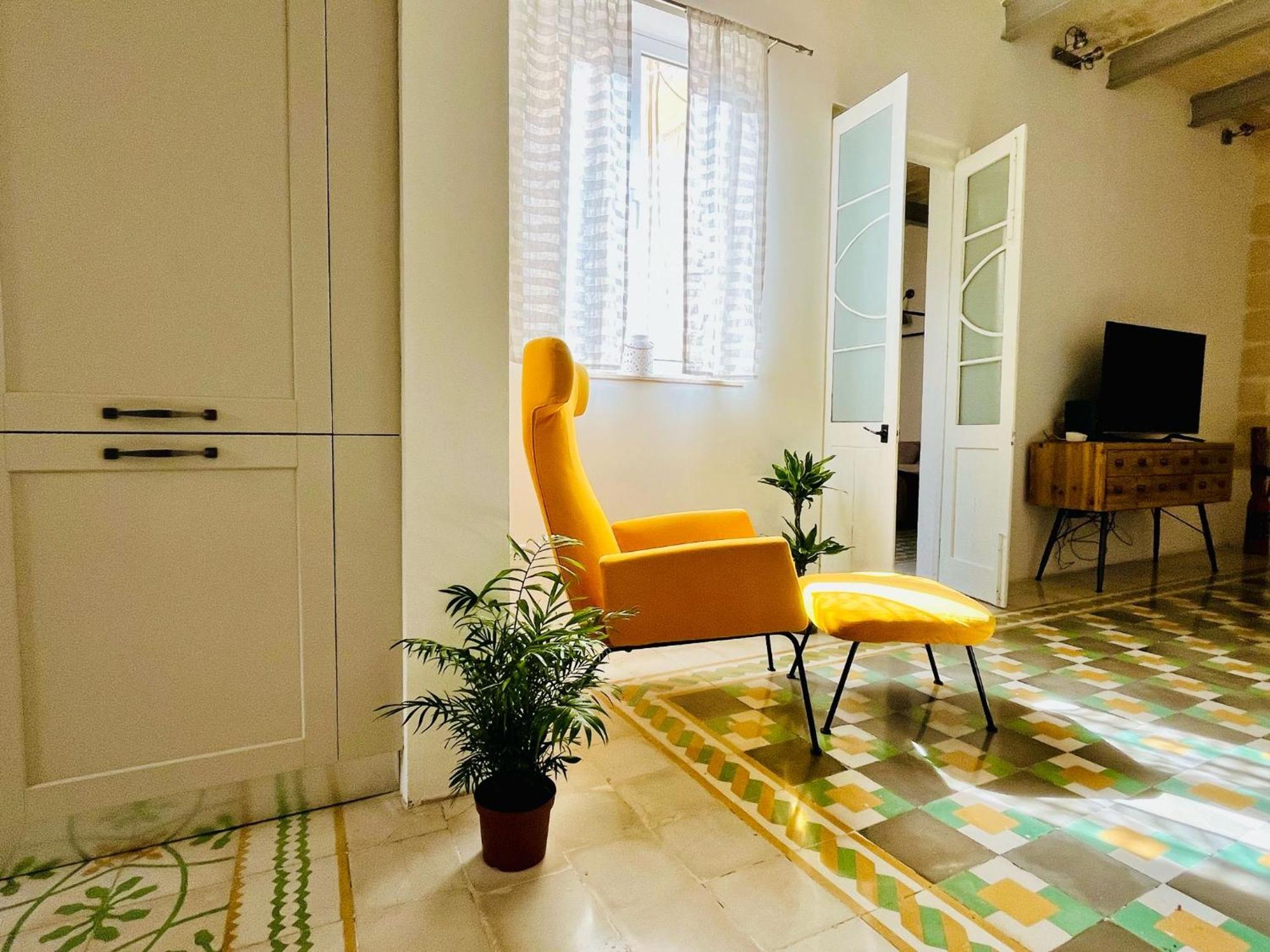 Cozy Charming Apartment In Old Bakery Street Valletta Exterior foto